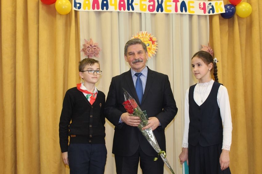 Встреча с детским писателем Робертом Миннулиным в Дрожжанном