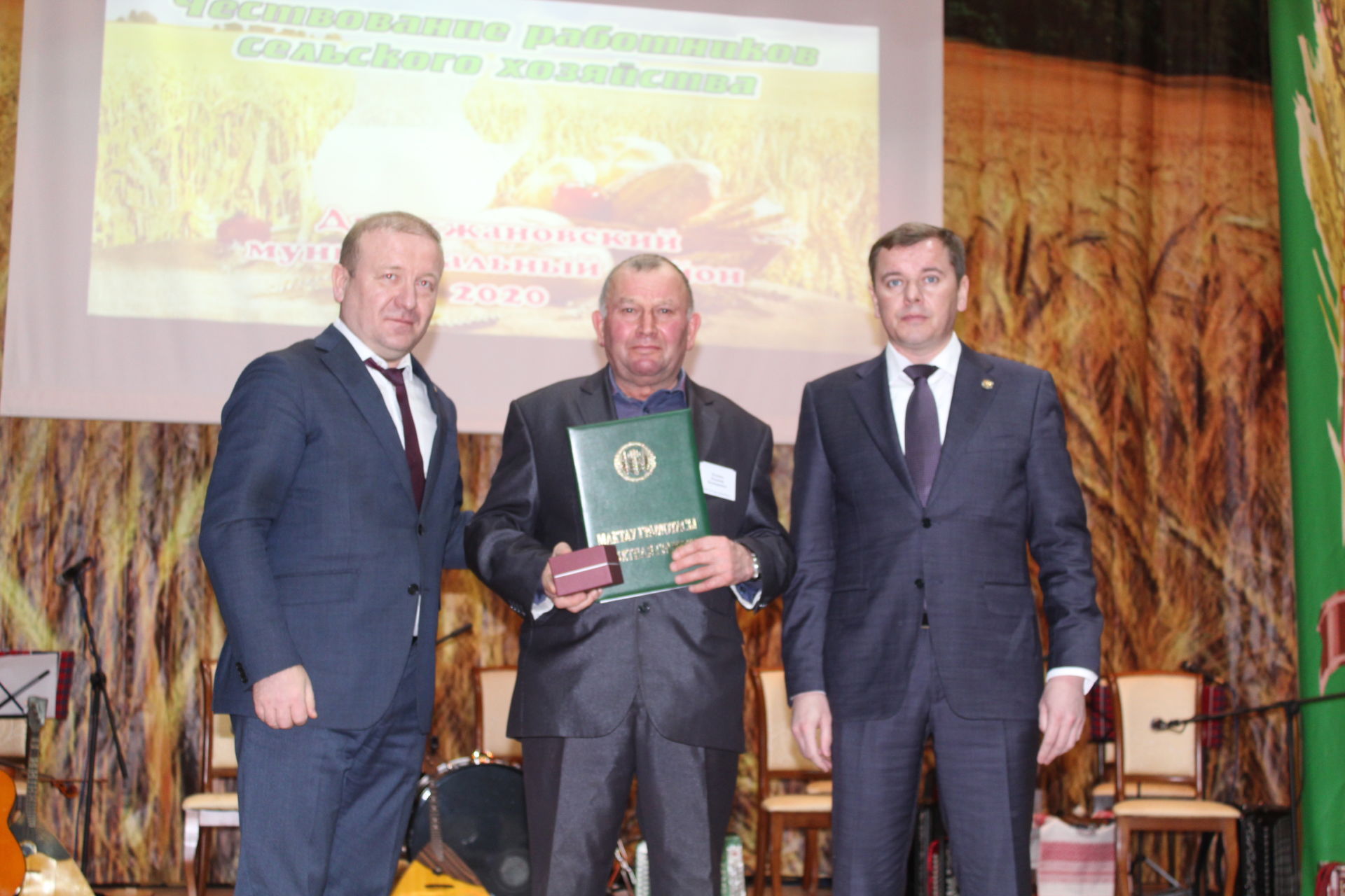 Слет передовиков сельского хозяйства в Дрожжаном -2021