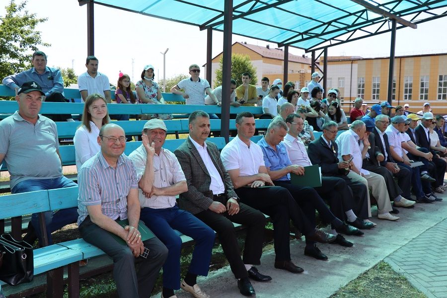 Участники бизнес-веломарафона приехали из Казани в Дрожжановский район на велосипедах