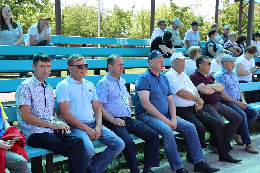 Участники бизнес-веломарафона приехали из Казани в Дрожжановский район на велосипедах