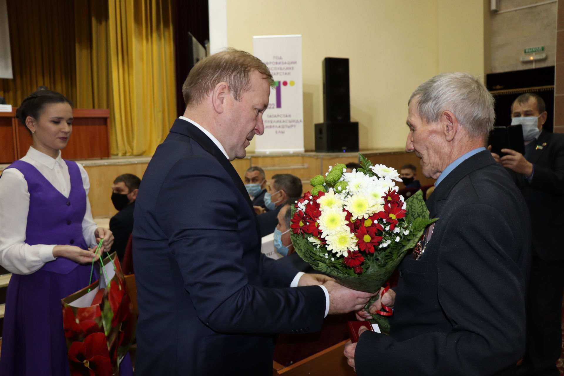 XVII заседание Совета Дрожжановского района с участием министра экономики РТ Мидхата Шагиахметова