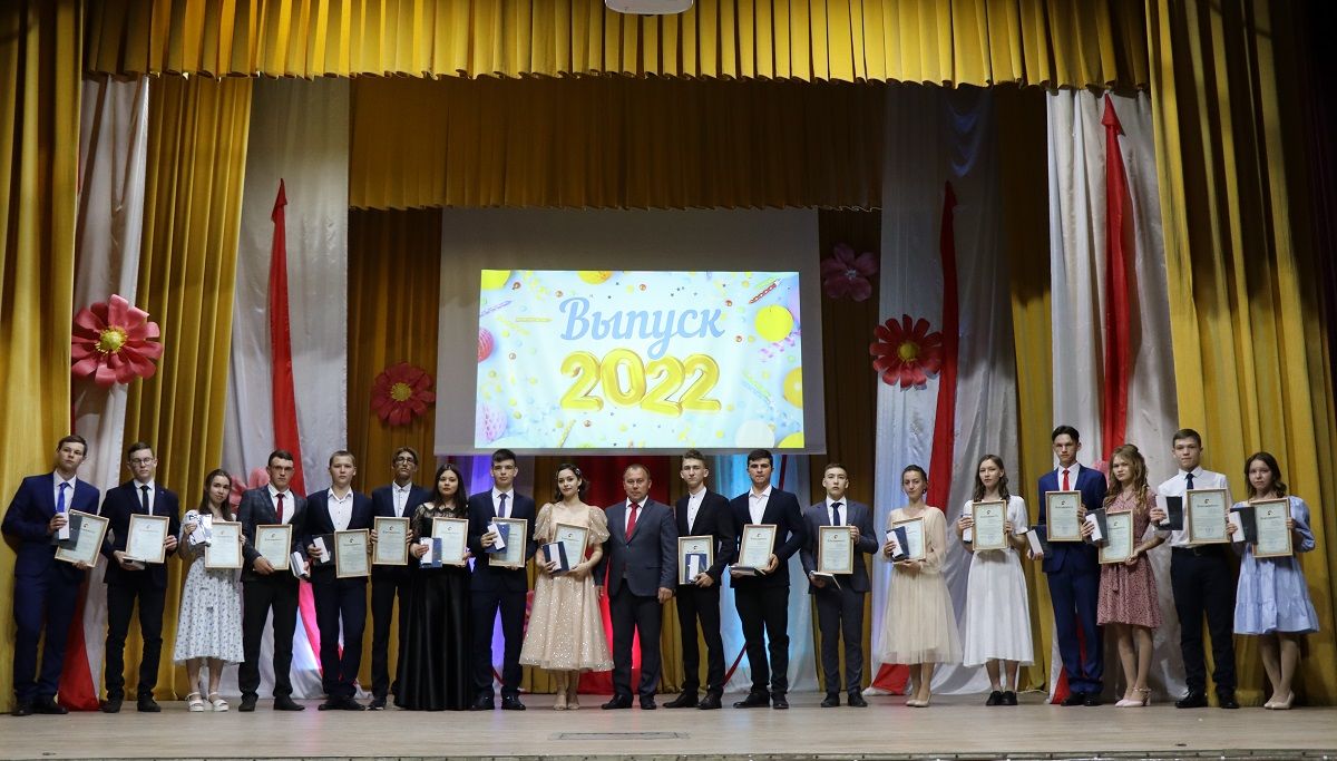 Выпускной бал в Дрожжановском районе -2022