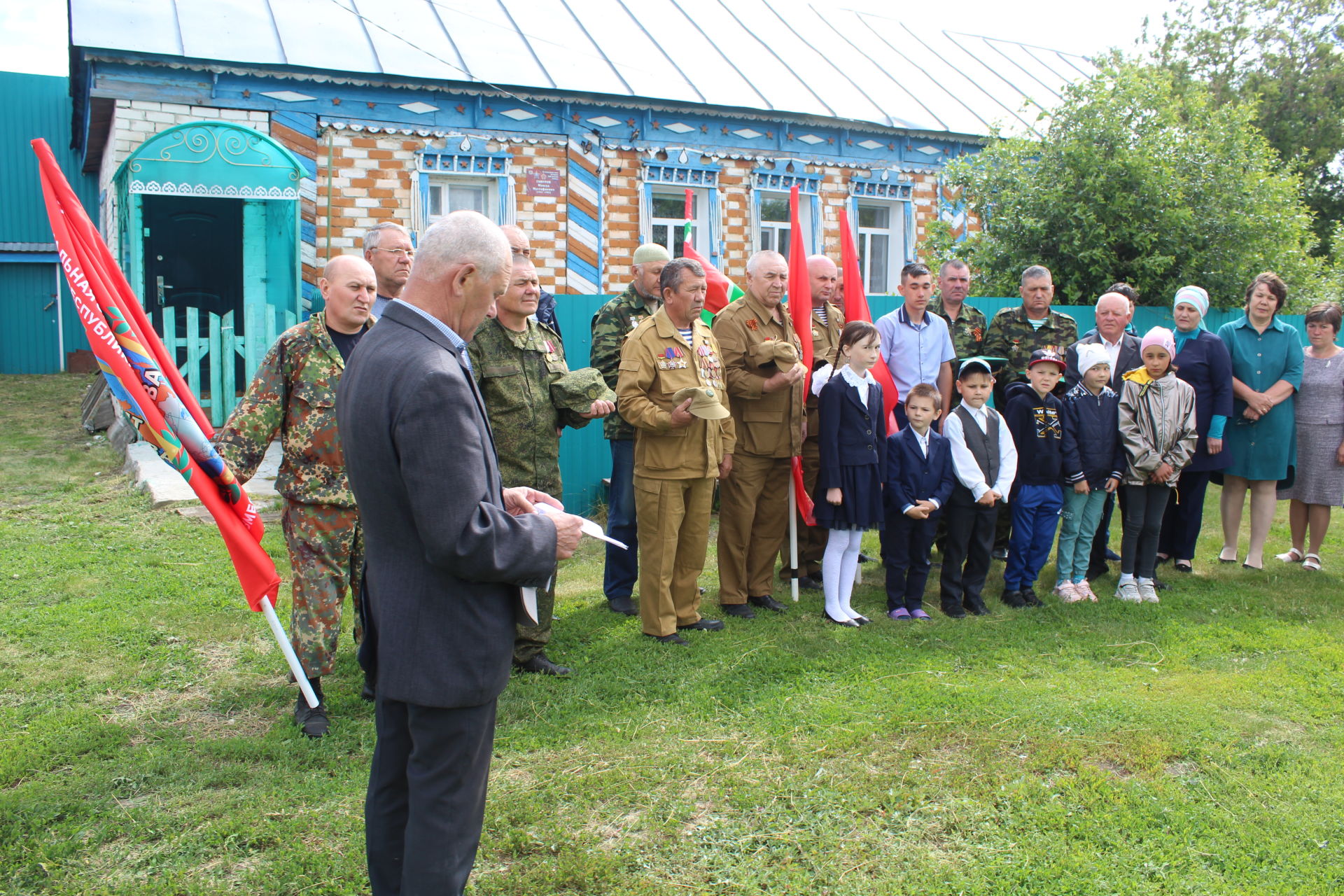 В Дрожжаном установили памятные доски на домах погибшим воинам-афганцам