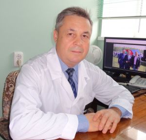 Высококвалифицированному врачу – хирургу Иосифу Кукушкину исполняется 60 лет