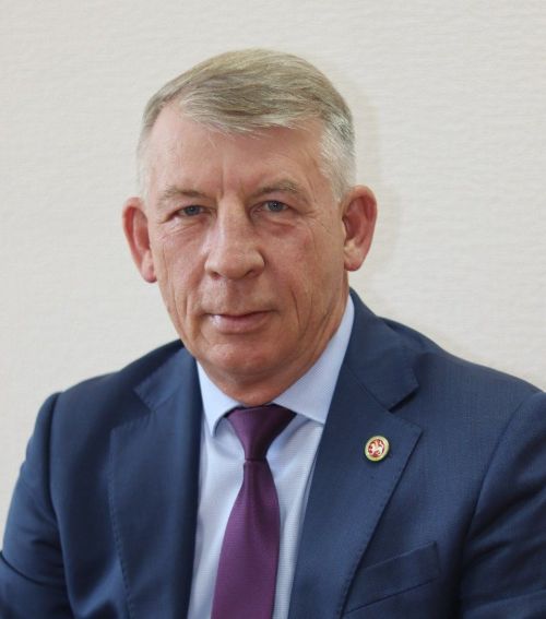 Чүпрәледән Айрат Җәлалов «Кайда туган, шунда кирәк булган!» шәхес
