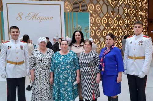 Дрожжановская делегация принимает участие в торжественном мероприятии в Казани в честь 8 марта