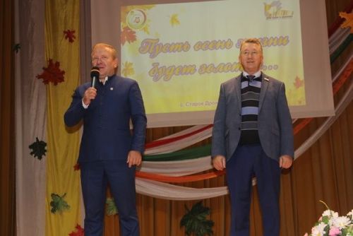В Дрожжаном состоялся праздничный концерт, посвященный Международному дню пожилых