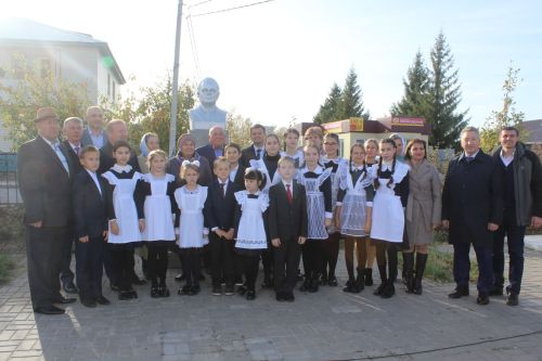 Чүпрәледә Социалистик Хезмәт Герое Әхмәтгәрәй Шакирҗан улы Әбдриевның 100 еллыгы билгеләп үтелде