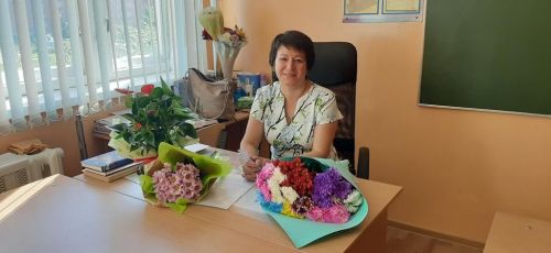 Лилия Камалтдинова: «Мәктәп ишеген ачып керүемә 28 ел вакыт үтеп киткән»
