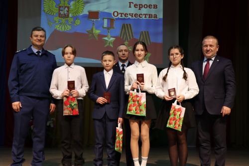 Школьникам Дрожжановского района РТ вручили паспорта гражданина России