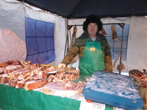 Дрожжановцы представляют предновогоднюю сельхозярмарку жителям Казани