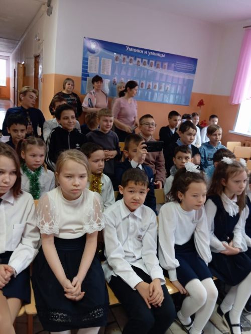 В Убеевской сош Дрожжановского района РТ прошла акция «Дари Добро»