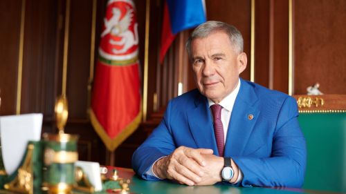 Новогоднее видеообращение: Рустам Минниханов поздравил татарстанцев с наступающим Новым годом