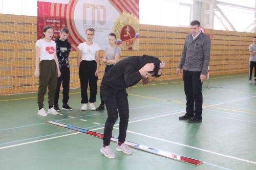 Студенты техникума отраслевых технологий  Дрожжановского района выполняют нормативы ГТО