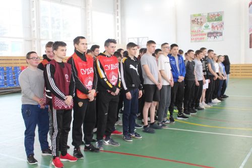 Студенты техникума отраслевых технологий  Дрожжановского района выполняют нормативы ГТО