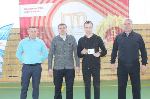 Студенты техникума отраслевых технологий  Дрожжановского района выполняют нормативы ГТО