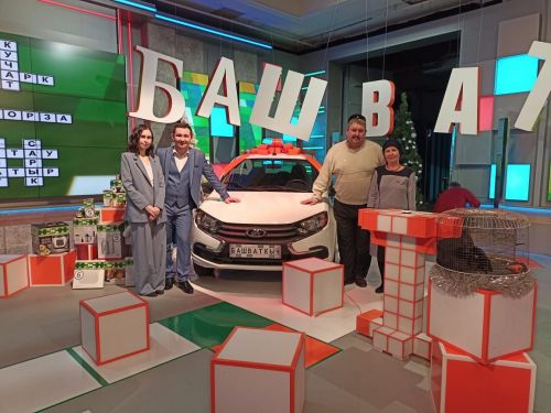 Семью Башировых из Дрожжановского района на передачу «Башваткыч» привели их кролики