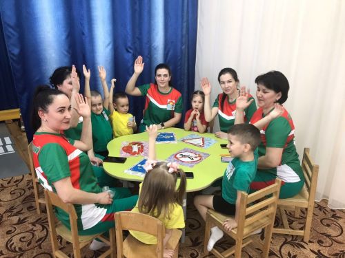В детском саду «Солнышко» прошел КВН по ПДД «Азбука дорожного движения»