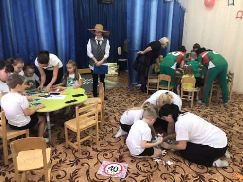 В детском саду «Солнышко» прошел КВН по ПДД «Азбука дорожного движения»