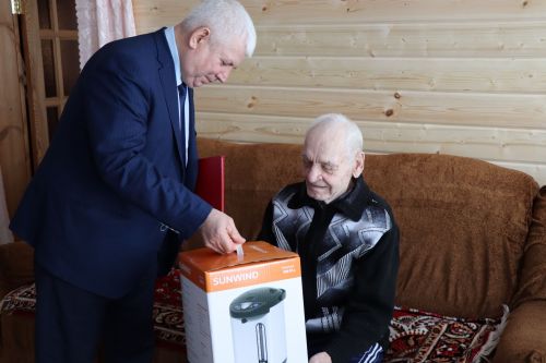 Два долгожителя в Дрожжановском районе отметили юбилейные даты