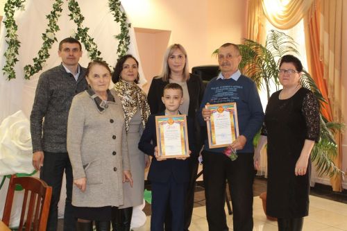 Дрожжановские пенсионеры и семейные команды сразились в шахматы