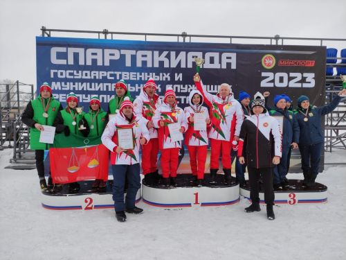 Дрожжановская команда заняла 1место по лыжным гонкам