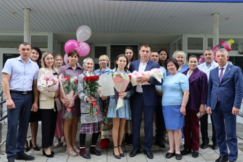 В Татарстане в Международный день семьи поздравили родителей новорожденной Миланы