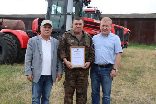 Парад комбайнов состоялся в Дрожжановском районе