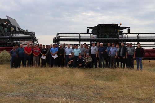 Парад комбайнов состоялся в Дрожжановском районе