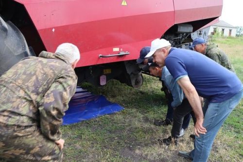 Парад комбайнов состоялся в Дрожжановском районе