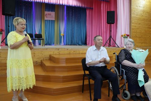 В Дрожжановском районе семья Салифановых получила медаль «За любовь и верность»