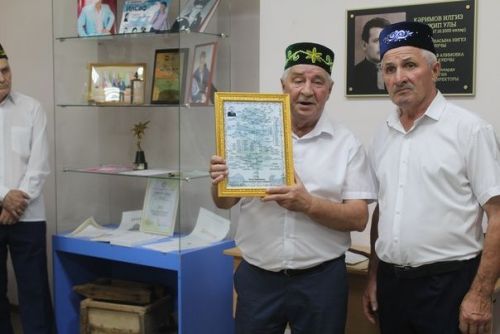 Яңа Кәкерле мәктәбендә олуг мөгаллим Илгиз Нәҗип улы Кәримовны искә алдылар