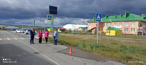 «Единая Россия» провела в Дрожжановском районе РТ мониторинг безопасности пешеходных переходов возле социально значимых объектов