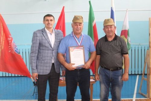 В Дрожжановском районе РТ ветераны боевых действий соревновались по пулевой стрельбе