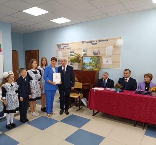 Яңа Кәкерле мәктәбендә беренче кыңгырау чыңлады