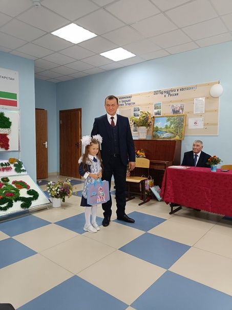 Яңа Кәкерле мәктәбендә беренче кыңгырау чыңлады