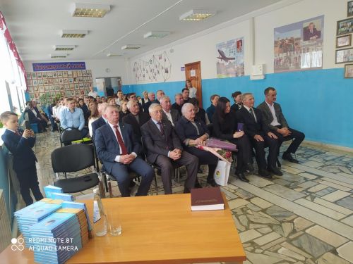 В Алешкин-Саплыкской СОШ Дрожжановского района РТ презентовали книгу о выдающемся педагоге В.А.Шадрикове
