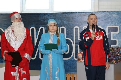 В Дрожжаном прошел турнир по бадминтону «Золотой волан»
