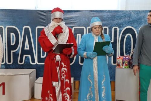 В Дрожжаном прошел турнир по бадминтону «Золотой волан»