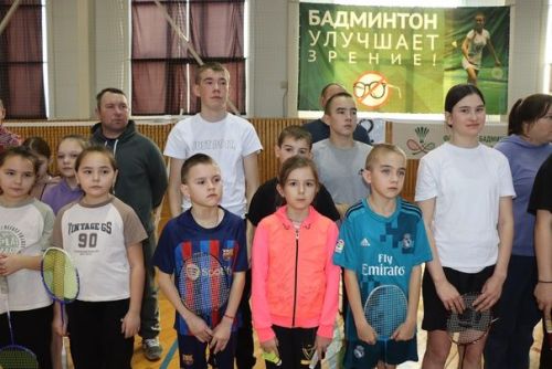 В Дрожжаном прошел турнир по бадминтону «Золотой волан»