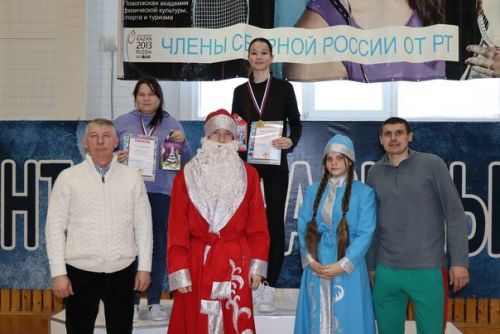 В Дрожжаном прошел турнир по бадминтону «Золотой волан»