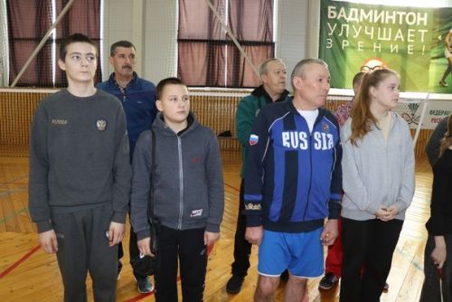 В Дрожжаном прошел турнир по бадминтону «Золотой волан»