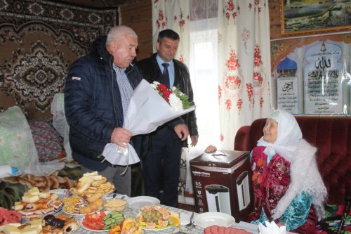95-летний юбилей отметила жительница села Малая Цильна Дрожжановского района РТ