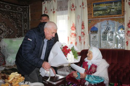 95-летний юбилей отметила жительница села Малая Цильна Дрожжановского района РТ