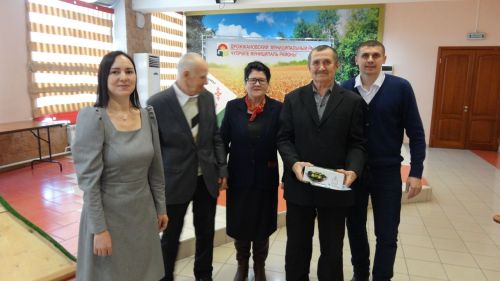 Муниципальный турнир «Связь поколений» собрал всех любителей дрожжановцев по шахматам