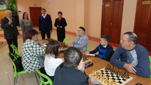 Муниципальный турнир «Связь поколений» собрал всех любителей дрожжановцев по шахматам