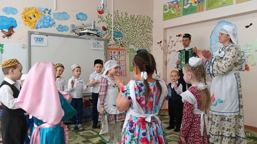 В Малоцильнинском детском саду состоялся семинар на тему: «Этнокультурное воспитание дошкольников»