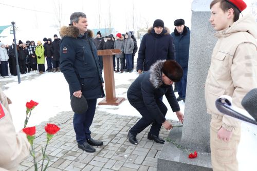 В Дрожжановском районе РТ почтили память  Героя Соцтруда Р.М.Низамутдинова