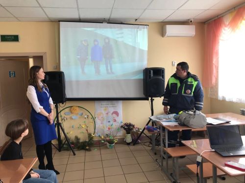 В лагере «Чайка» Дрожжановского района РТ автоинспекторы провели встречу с учащимися и их родителями
