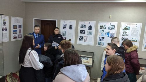Воспитанники приюта «Теплый дом» побывали на экскурсии в здании прокуратуры Дрожжановского района РТ